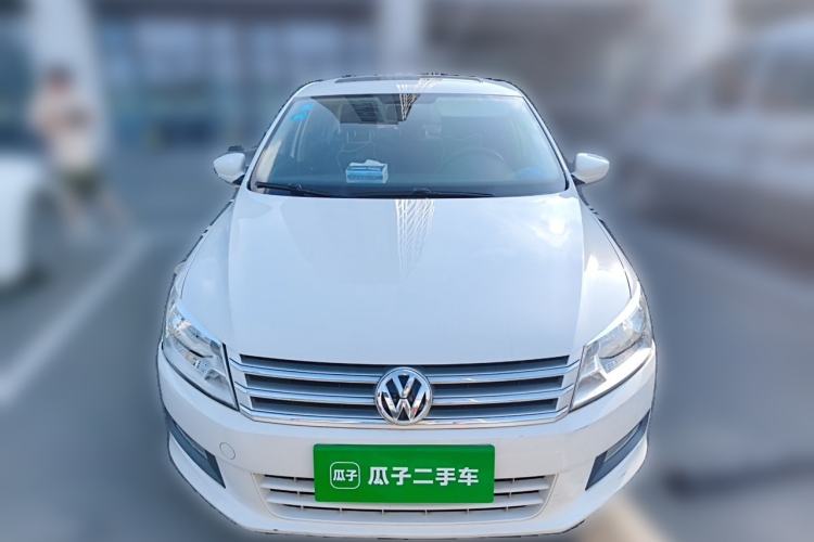 Used Volkswagen Santana 2015 1.6L Manual Fashion Edition Front