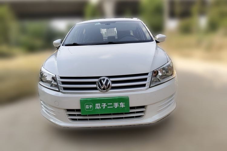 Used Volkswagen Santana 2015 1.6L Manual Fashion Edition Front