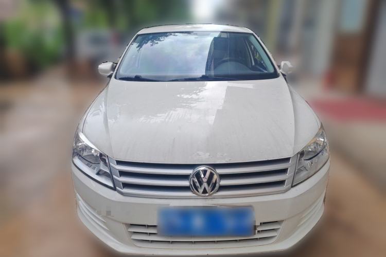 Used Volkswagen Santana 2015 1.6L Manual Fashion Edition Front