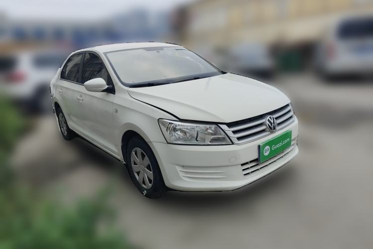 Used Volkswagen Santana 2015 1.4L Manual Fashion Edition Front Right 45 Deg