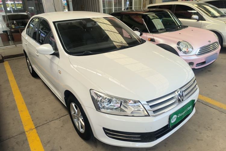 Used Volkswagen Santana 2015 1.4L Manual Fashion Edition Front Right 45 Deg