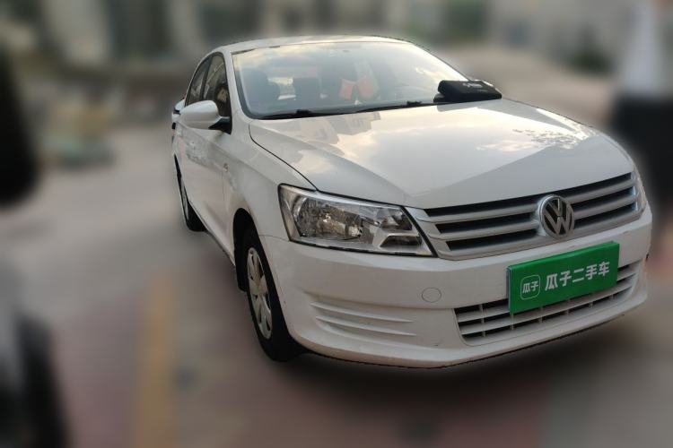 Used Volkswagen Santana 2015 1.4L Manual Fashion Edition Front Right 45 Deg