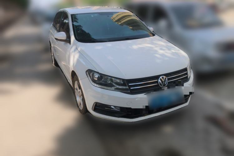 Used Volkswagen Santana 2015 Haval H6 1.6L Automatic Luxury Model Front Right 45 Deg