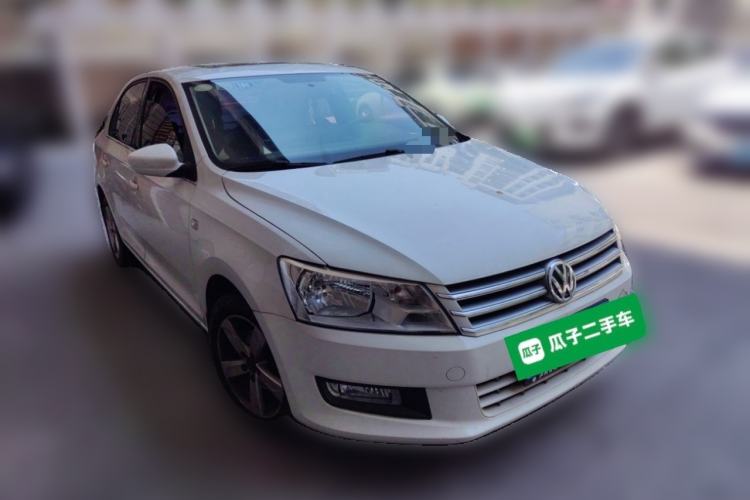 Used Volkswagen Santana 2015 1.6L Manual Comfort Edition Front Right 45 Deg