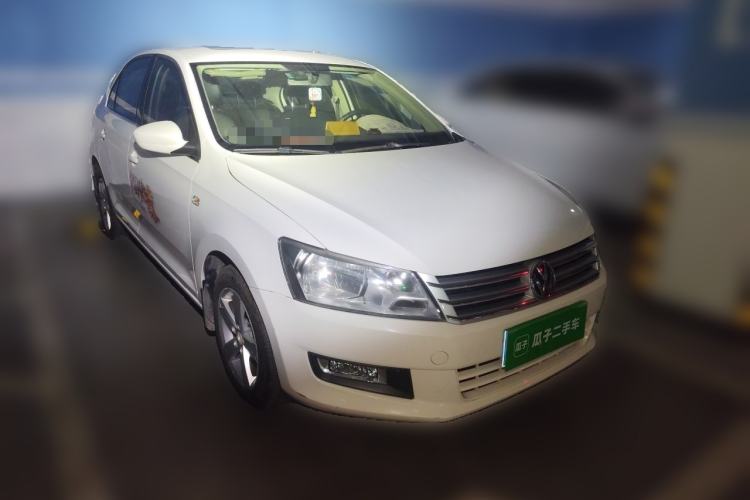 Used Volkswagen Santana 2015 1.6L Manual Comfort Edition Front Right 45 Deg