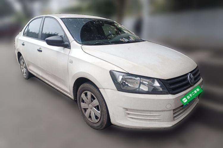 Used Volkswagen Santana 2015 1.6L Manual Fashion Edition Front Right 45 Deg