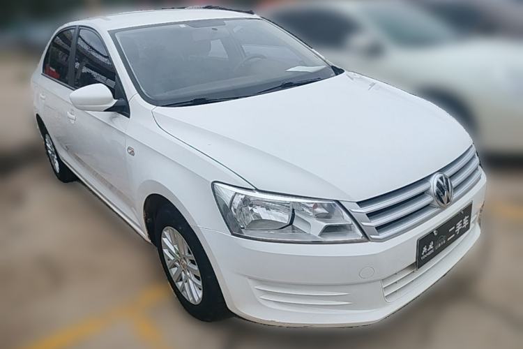 Used Volkswagen Santana 2015 1.4L Manual Fashion Edition Front Right 45 Deg