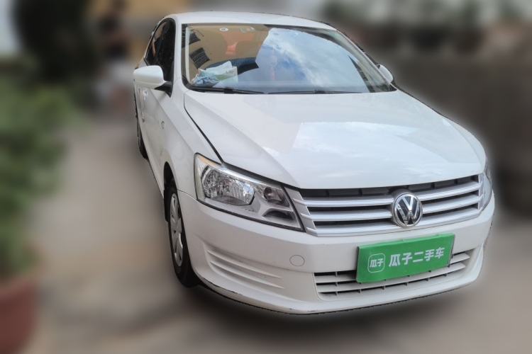 Used Volkswagen Santana 2015 1.4L Manual Fashion Edition Front Right 45 Deg