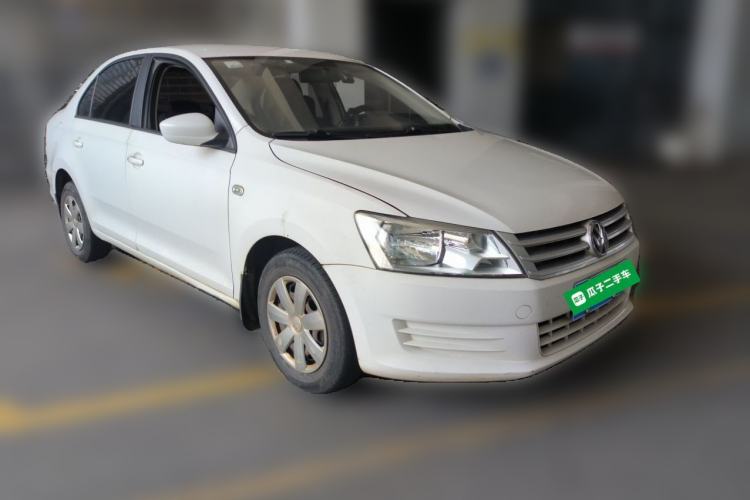 Used Volkswagen Santana 2015 1.6L Manual Fashion Edition Front Right 45 Deg