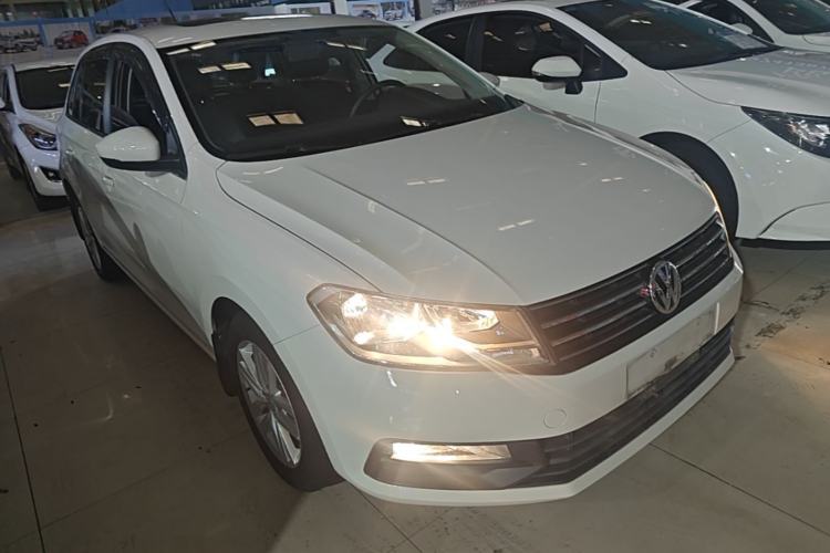 Used Volkswagen Santana 2015 Haval H6 1.6L Automatic Comfort Model Front Right 45 Deg