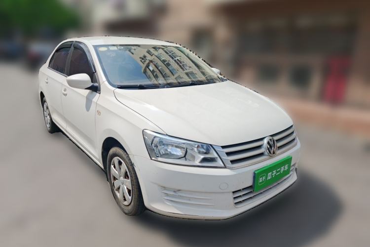 Used Volkswagen Santana 2015 1.4L Manual Fashion Edition Front Right 45 Deg