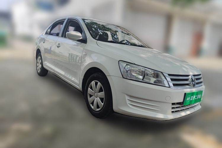 Used Volkswagen Santana 2015 1.4L Manual Fashion Edition Front Right 45 Deg