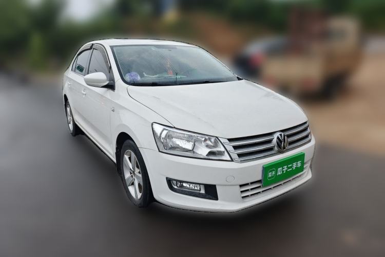 Used Volkswagen Santana 2015 1.6L Manual Comfort Edition Front Right 45 Deg