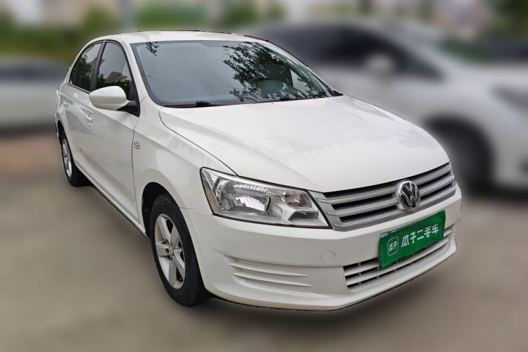 Used Volkswagen Santana 2015 1.4L Manual Fashion Edition Front Right 45 Deg