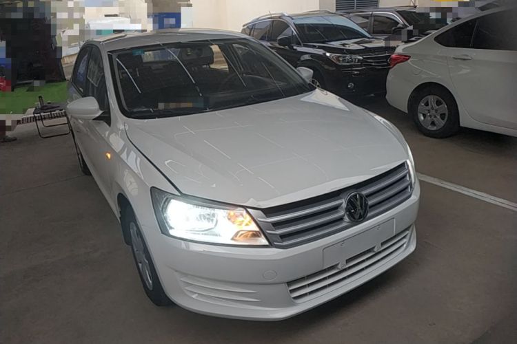 Used Volkswagen Santana 2015 1.4L Manual Fashion Edition Front Right 45 Deg