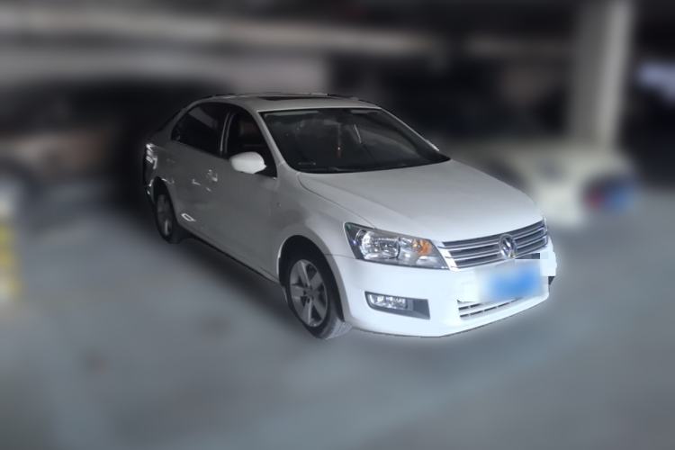 Used Volkswagen Santana 2015 1.4L Manual Comfort Edition Front Right 45 Deg