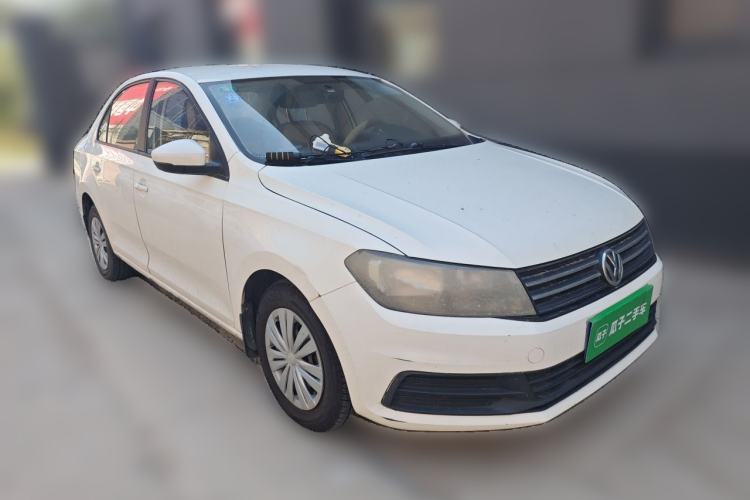 Used Volkswagen Santana 2015 1.6L Manual Fashion Edition Front Right 45 Deg