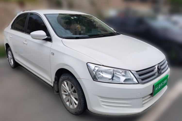 Used Volkswagen Santana 2015 1.6L Manual Fashion Edition Front Right 45 Deg