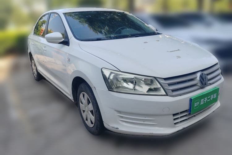 Used Volkswagen Santana 2015 1.6L Manual Fashion Edition Front Right 45 Deg