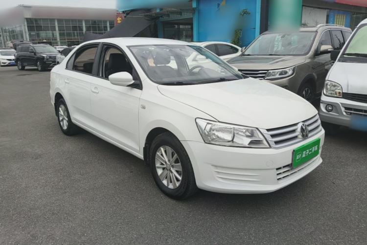 Used Volkswagen Santana 2015 1.4L Manual Fashion Edition Front Right 45 Deg