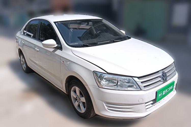 Used Volkswagen Santana 2015 1.6L Manual Fashion Edition Front Right 45 Deg