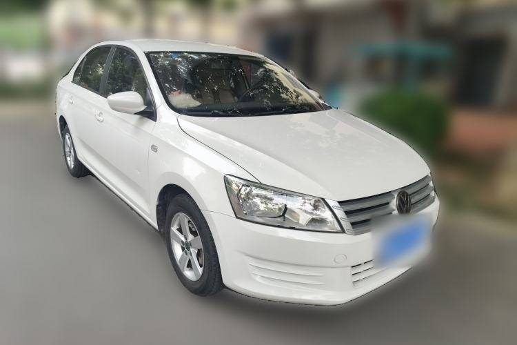 Used Volkswagen Santana 2015 1.6L Manual Fashion Edition Front Right 45 Deg