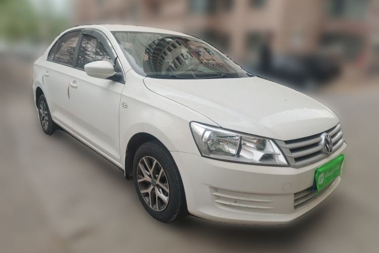 Used Volkswagen Santana 2015 1.4L Manual Fashion Edition Front Right 45 Deg
