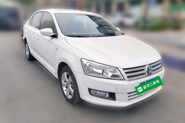 Used Volkswagen Santana 2015 1.6L Manual Comfort Edition Front Right 45 Deg