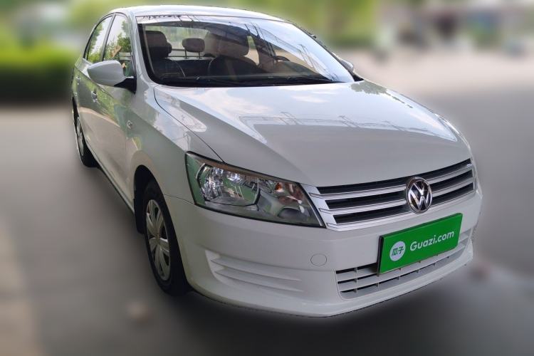 Used Volkswagen Santana 2015 1.4L Manual Fashion Edition Front Right 45 Deg