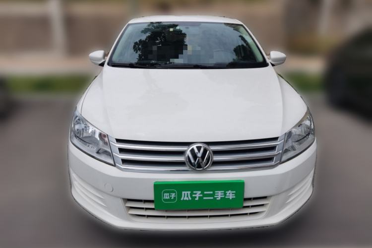 Used Volkswagen Santana 2015 1.6L Manual Fashion Edition Front