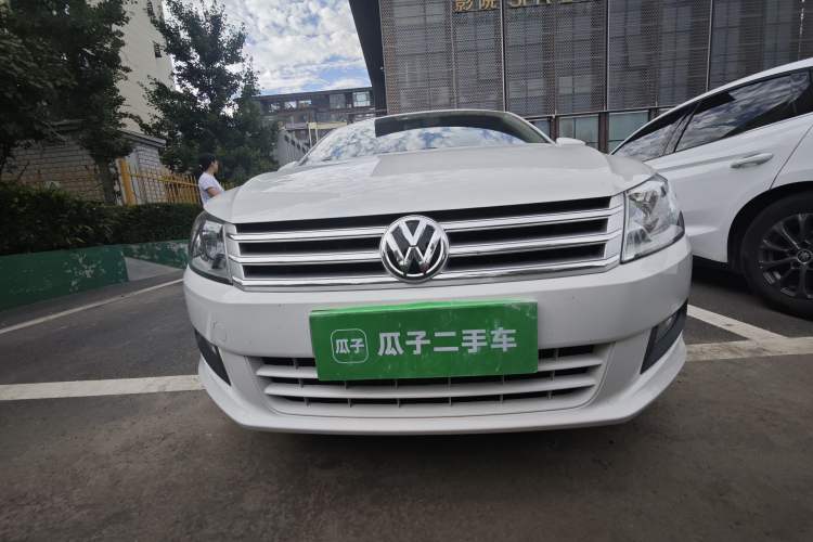 Used Volkswagen Santana 2015 1.6L Automatic Comfort Edition Front