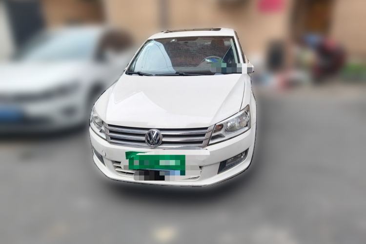 Used Volkswagen Santana 2015 1.6L Automatic Luxury Edition Front