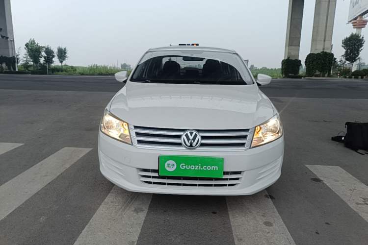 Used Volkswagen Santana 2015 1.4L Manual Fashion Edition Front