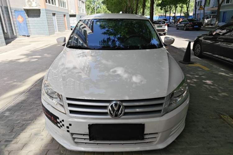 Used Volkswagen Santana 2015 1.4L Manual Fashion Edition Front
