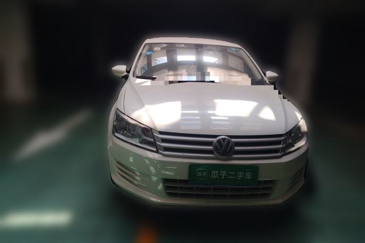 Used Volkswagen Santana 2015 1.6L Manual Fashion Edition Front