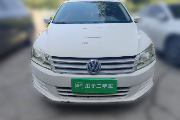 Used Volkswagen Santana 2015 1.6L Manual Fashion Edition Front