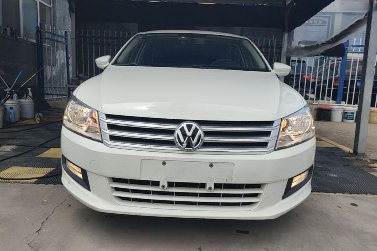 Used Volkswagen Santana 2015 1.6L Automatic Comfort Edition Front