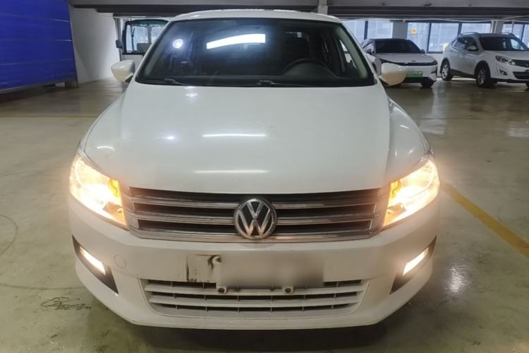 Used Volkswagen Santana 2015 1.6L Automatic Comfort Edition Front