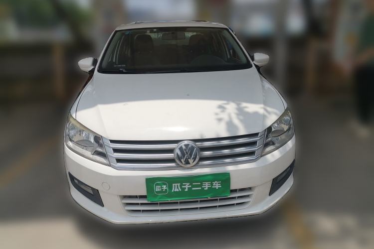 Used Volkswagen Santana 2015 1.6L Automatic Comfort Edition Front