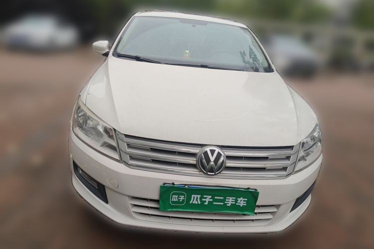 Used Volkswagen Santana 2015 1.6L Manual Comfort Edition Front
