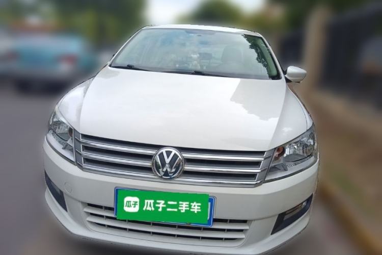 Used Volkswagen Santana 2015 1.6L Manual Comfort Edition Front