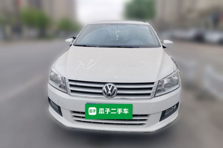 Used Volkswagen Santana 2015 1.6L Manual Comfort Edition Front