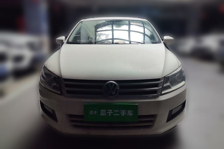 Used Volkswagen Santana 2015 1.6L Manual Comfort Edition Front