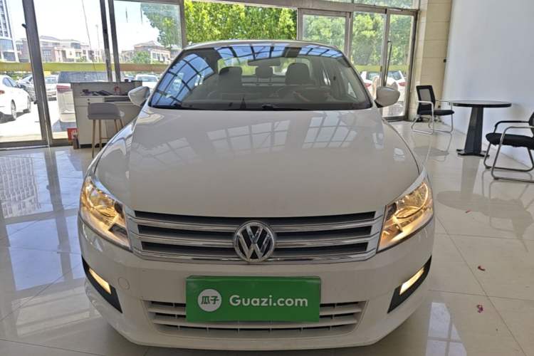Used Volkswagen Santana 2015 1.6L Automatic Comfort Edition Front