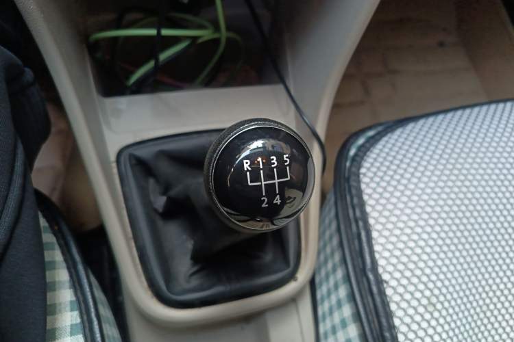 Used Volkswagen Santana 2015 1.4L Manual Comfort Edition Gear Lever