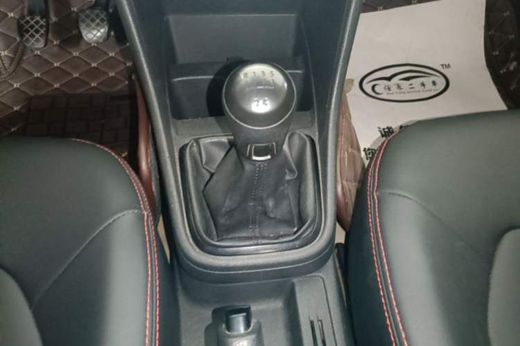 Used Volkswagen Santana 2015 1.4L Manual Fashion Edition Gear Lever