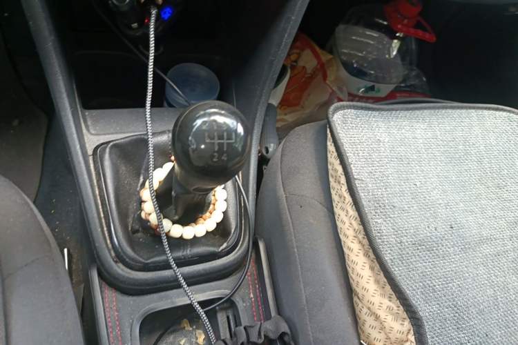 Used Volkswagen Santana 2015 1.6L Manual Fashion Edition Gear Lever