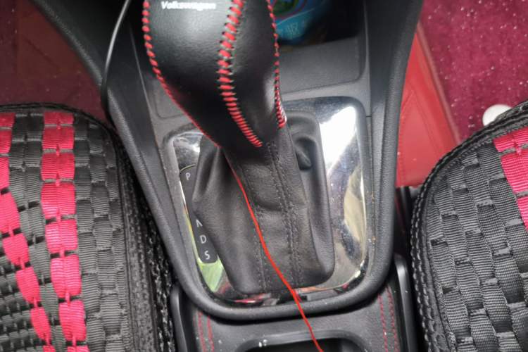 Used Volkswagen Santana 2015 1.6L Automatic Comfort Edition Gear Lever