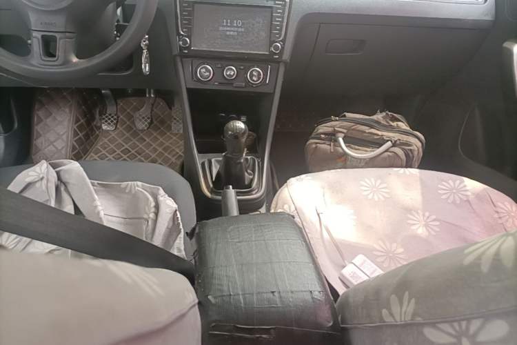 Used Volkswagen Santana 2015 1.6L Manual Fashion Edition Gear Lever