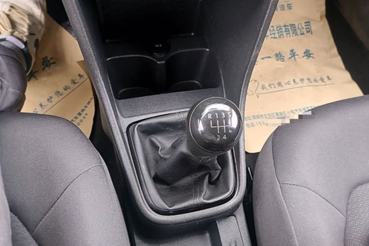 Used Volkswagen Santana 2015 1.4L Manual Fashion Edition Gear Lever